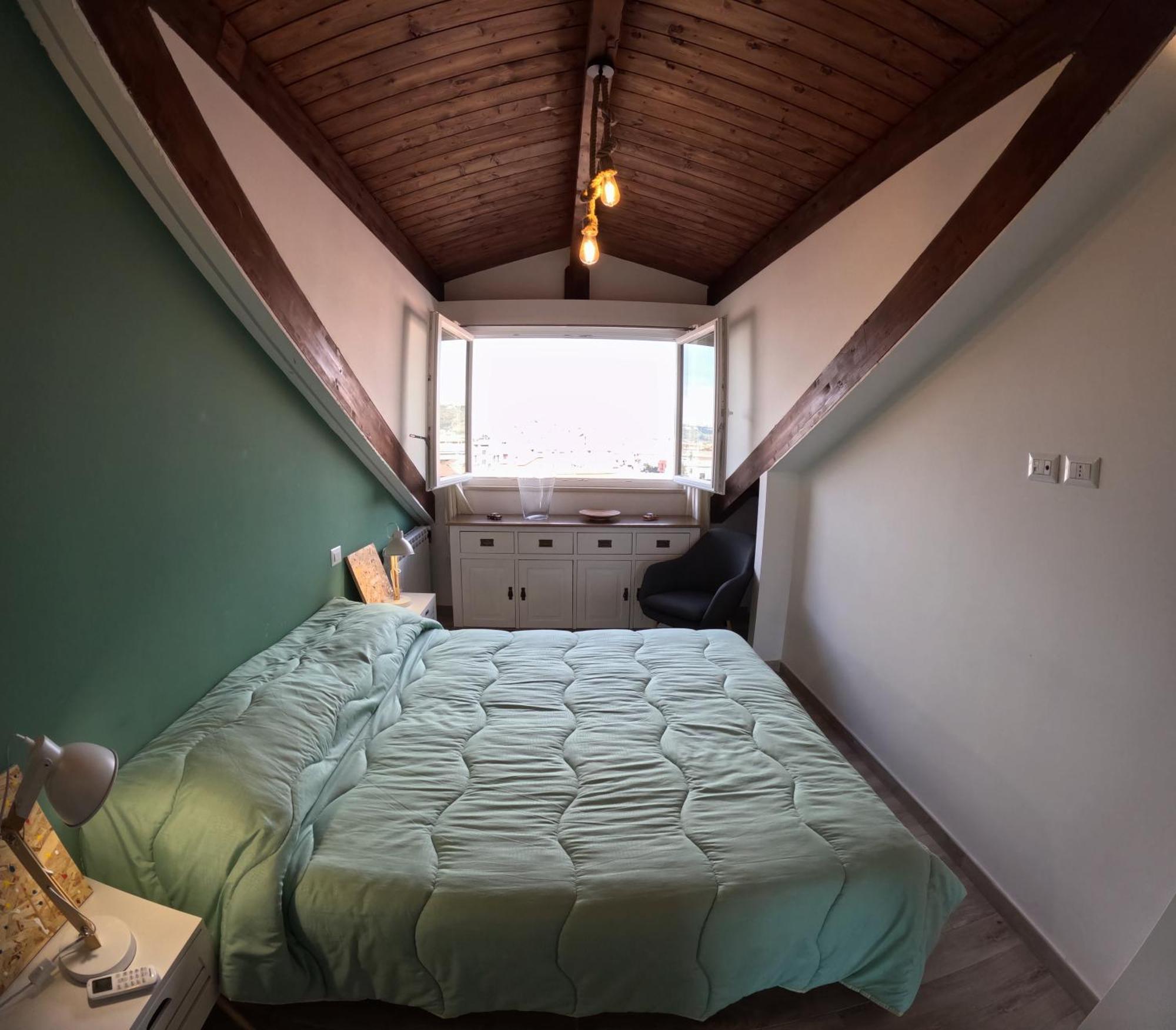 Apartamento La Mansarda Quarto  Exterior foto